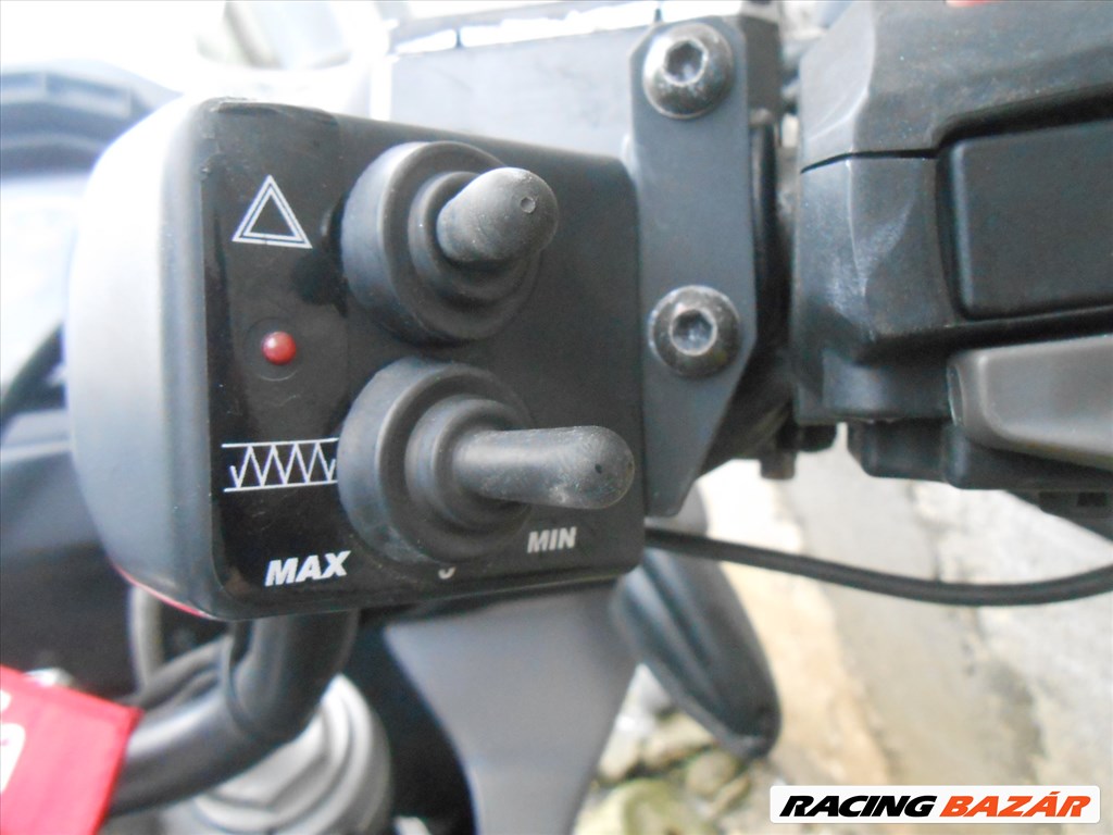 APRILIA ETV 1000 CAPONORD,ABS,2006-OS,OSZTRÁK,ENYHÉN SÉRŰLTEN BONTÓDIK TAPOLCÁN 99. kép