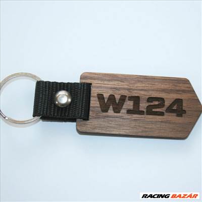 Egyedi kulcstartó W124 felirattal
