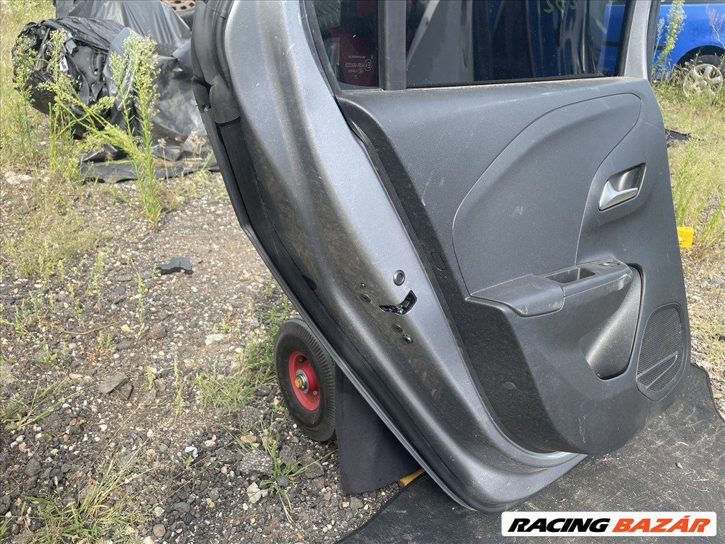 Opel Corsa F bal hátsó ajtó  5. kép