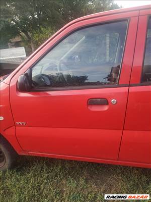 Suzuki Ignis bal első ajtó piros színben eladó