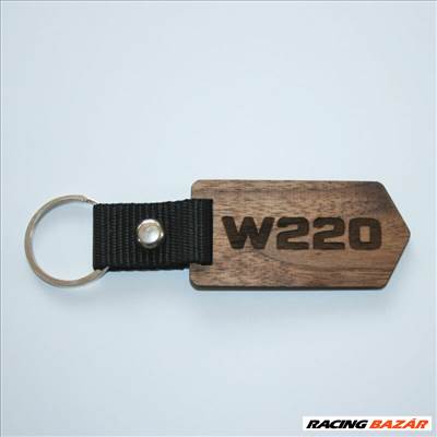 Egyedi kulcstartó W220 felirattal