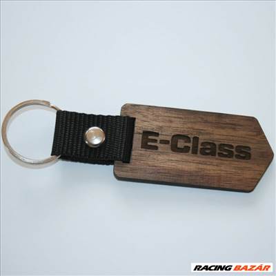 Egyedi kulcstartó E-Class felirattal