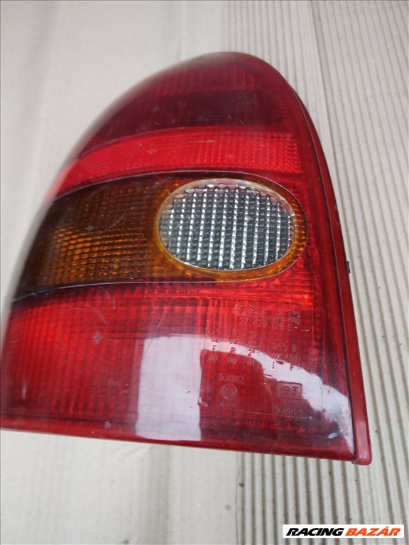 Opel Corsa B Hátsó lámpa bal oldal 3 ajtos 1. kép