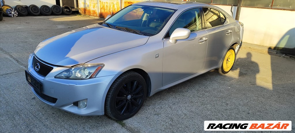 Lexus IS (XE20) (XE20) bontott alkatrészei 5. kép