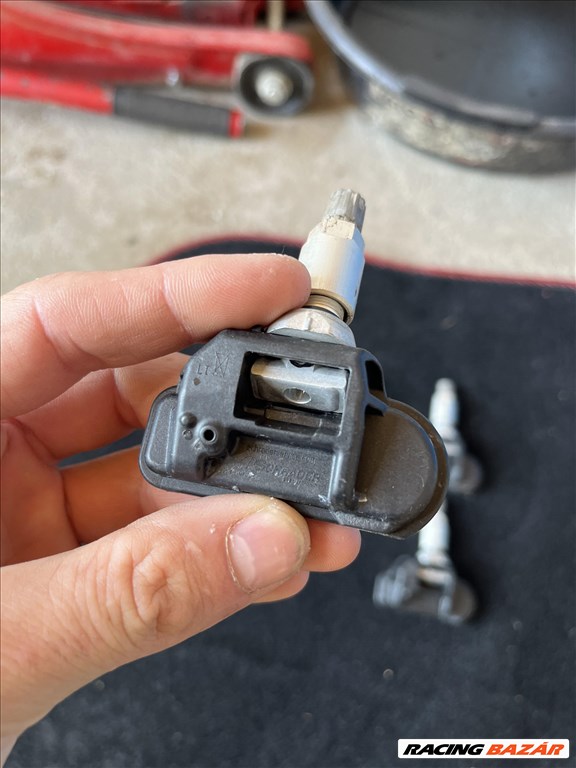 Mercedes keréknyomás szenzor TPMS  4. kép