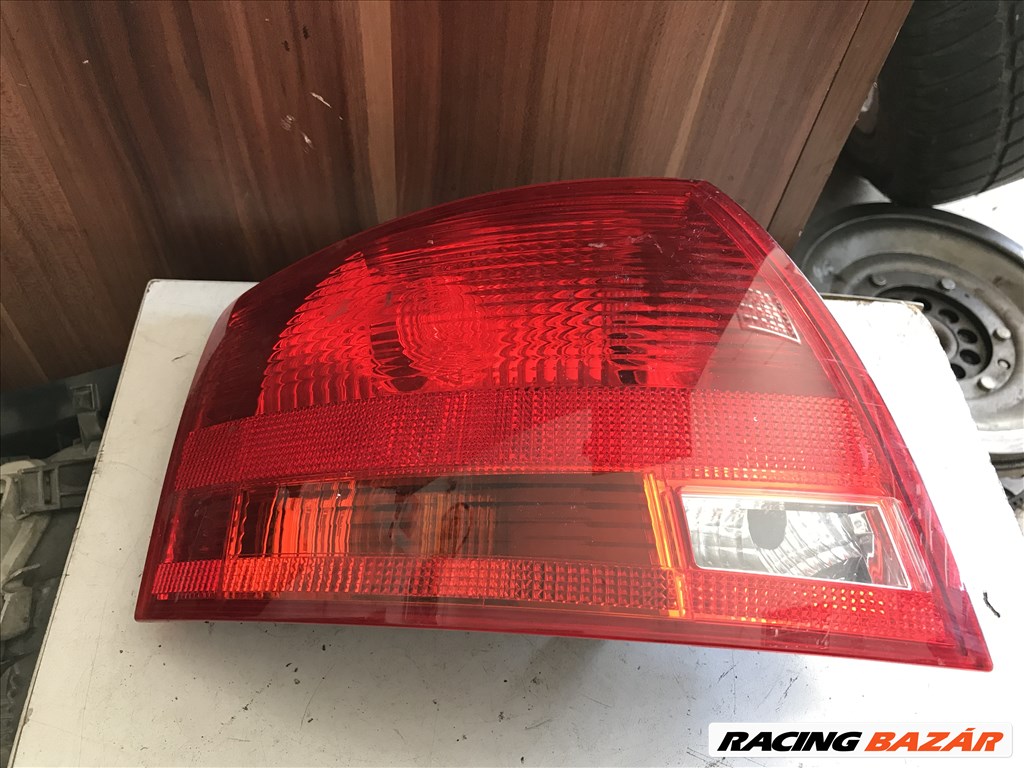 Audi A4 (B6/B7) AVANT / bal hátsó külső lámpa  8e9945095e 1. kép