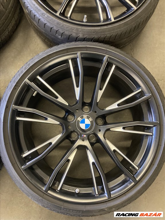  5x120 lyukosztású 20" újszerű (gyári felni) alufelni, rajta 225/35 használt Pirelli nyári gumi  2. kép