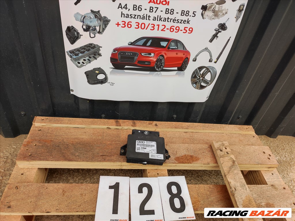 Audi A4 (B8 - 8K) kézifék vezérlő elektronika 8k0907801e 1. kép