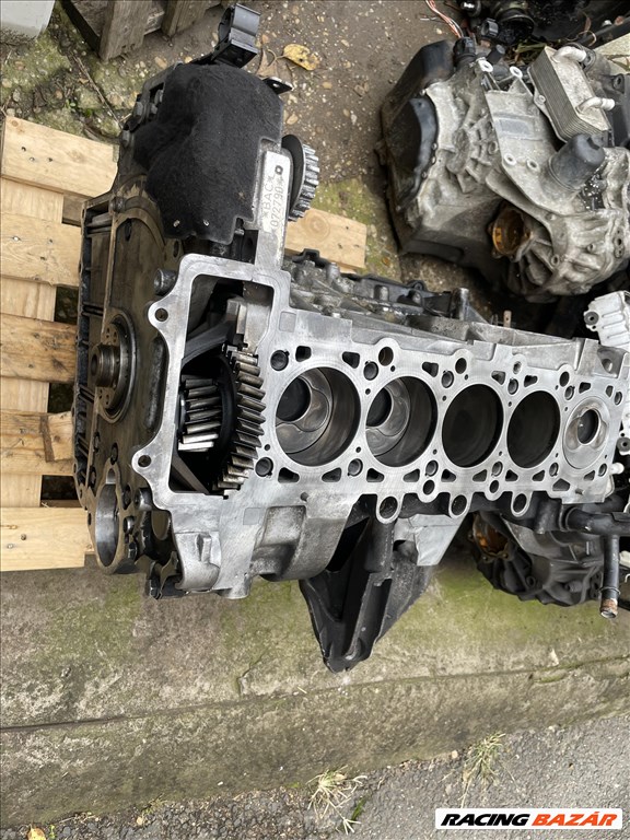 2.5 R5 motor BAC 174LE Touareg 2. kép