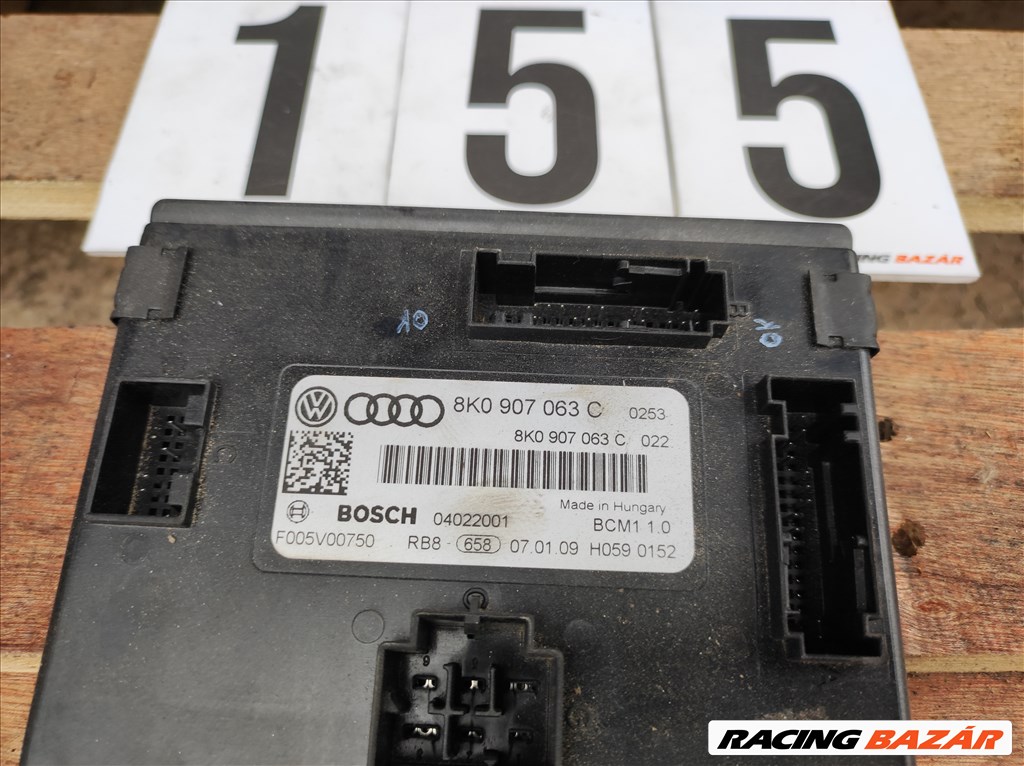 Audi A4 (B8 - 8K) BCM modul 8k0907063c 2. kép