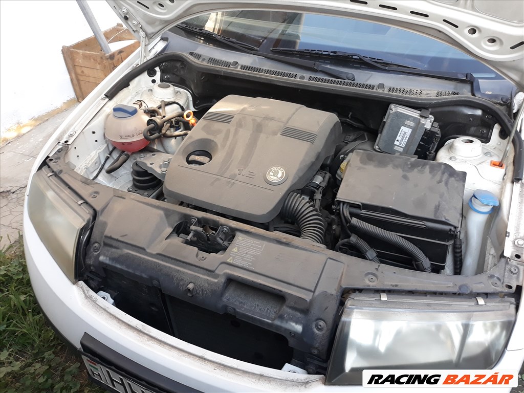  SKODA FABIA 1 1999-2007-ig karosszéria elemek Sárvédő ajtók Lámpák űlések kárpitok STB 5. kép