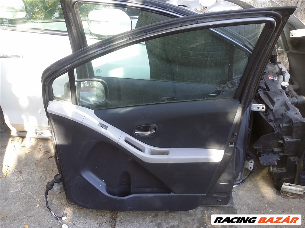 Toyota Yaris (2005-2010) jobb első ajtó eladó  2. kép