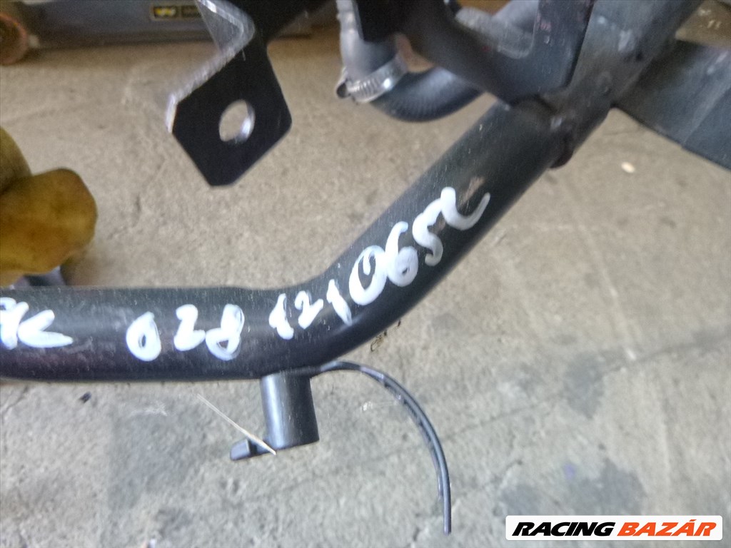 Audi A4 (B5 - 8D) 1.9 Tdi Fém   vízcső motorblokk oldalán  028 121 065 L 028121065l 2. kép