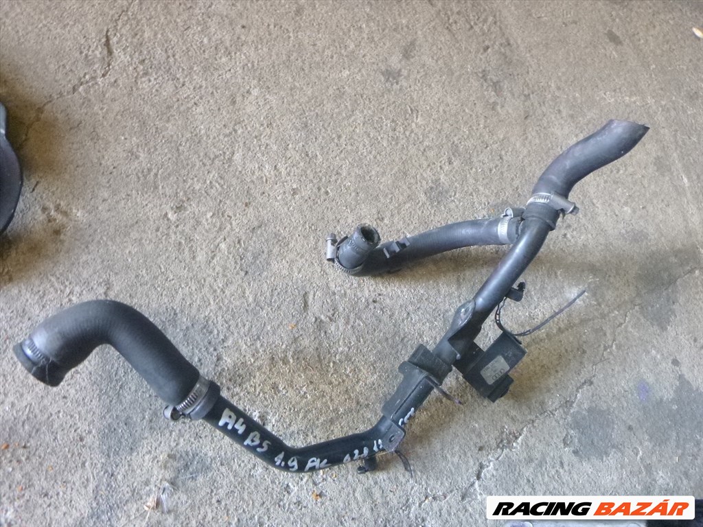 Audi A4 (B5 - 8D) 1.9 Tdi Fém   vízcső motorblokk oldalán  028 121 065 L 028121065l 4. kép