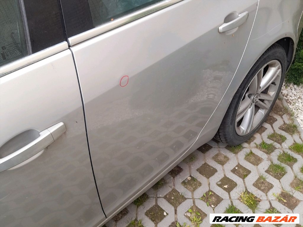 Opel Insignia A OPEL INSIGNIA Bal hátsó Ajtó Z167 Ezüst 2. kép