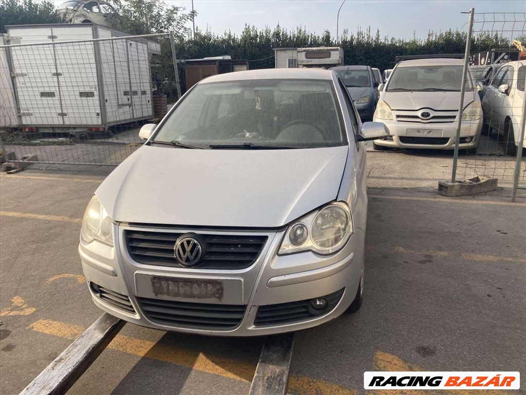 Volkswagen Polo IV 1.2 ELSŐ lökhárító  1. kép