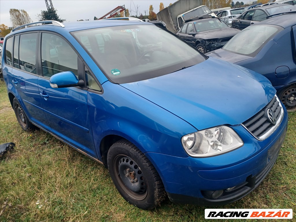 Volkswagen Touran I bontott alkatrészei 1. kép