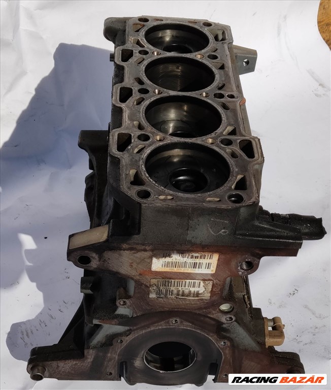 Alfa Romeo 159 2005-2011 1,9 8v Diesel motor, motoralkatrészek 939A7000 1. kép