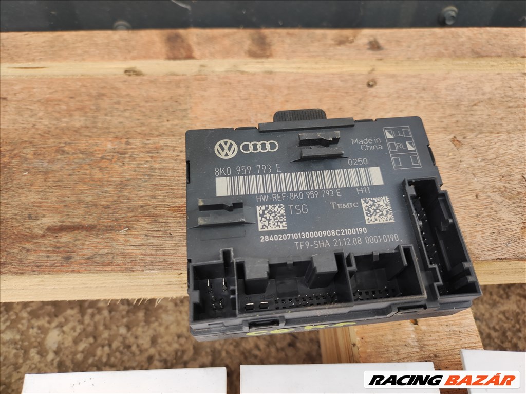 Audi A4 (B8 - 8K) bal első ajtó vezérlőegység  8k0959793e 2. kép