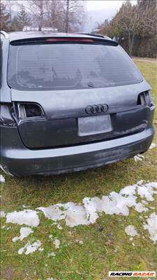 Audi a6 csomagtér ajtó