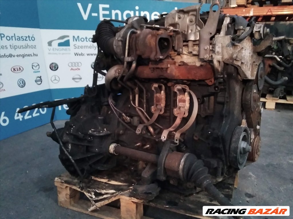 Renault/ Trafic M9RM786 2.0 DCI bontott motor  2. kép