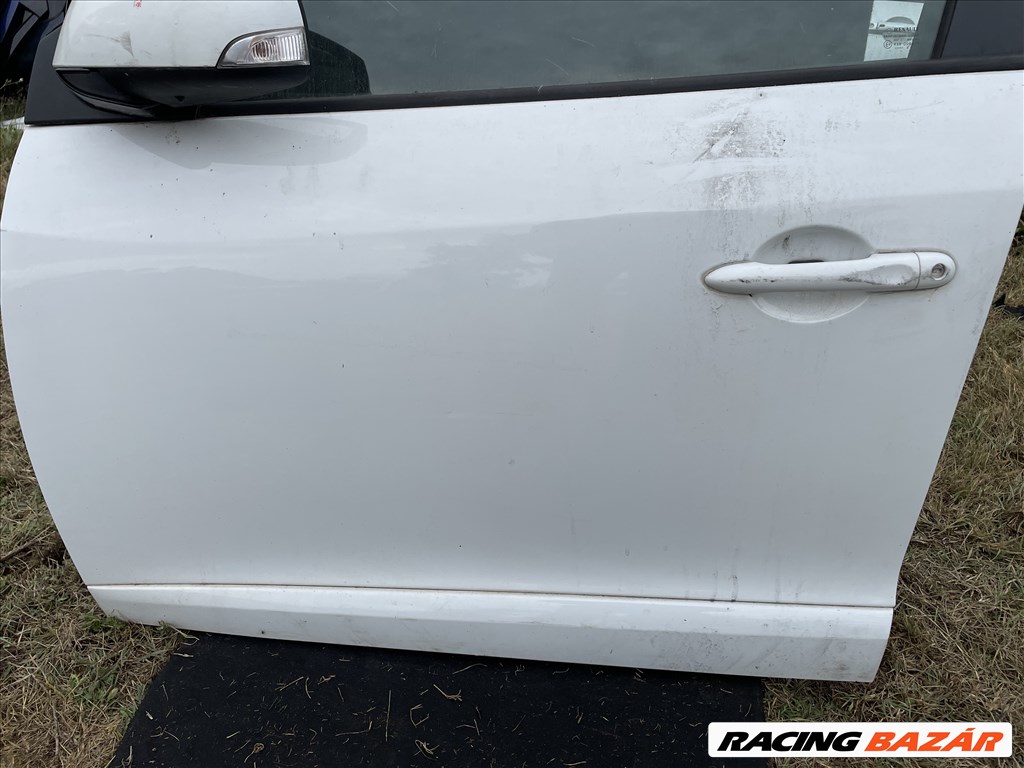 Renault Mégane III bal első ajtó  2. kép