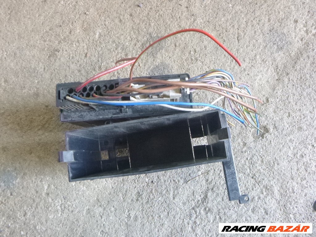 BMW 524 E34 komfort modul 61.35-1384 204 4. kép