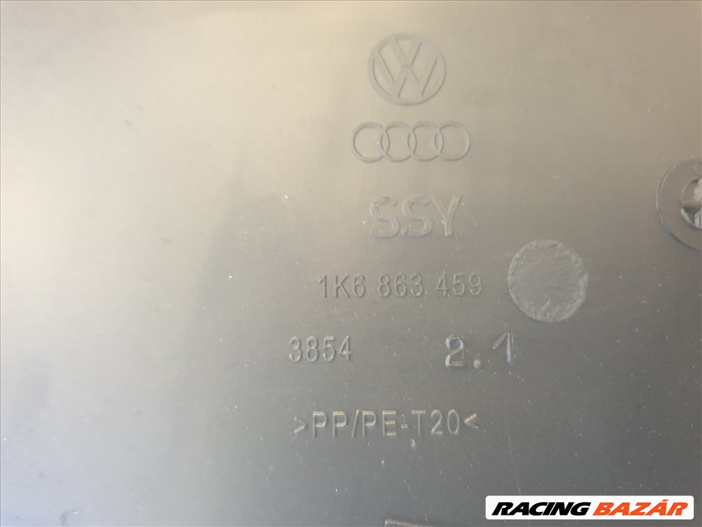 Volkswagen Golf VI csomagtérajtó alsó burkolat 1K6 863 459  8. kép
