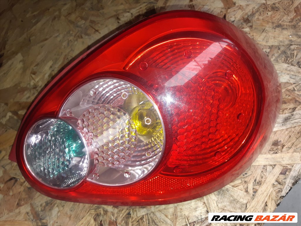 Toyota Aygo Jobb Hátsó Lámpa 81550-0H020 1. kép