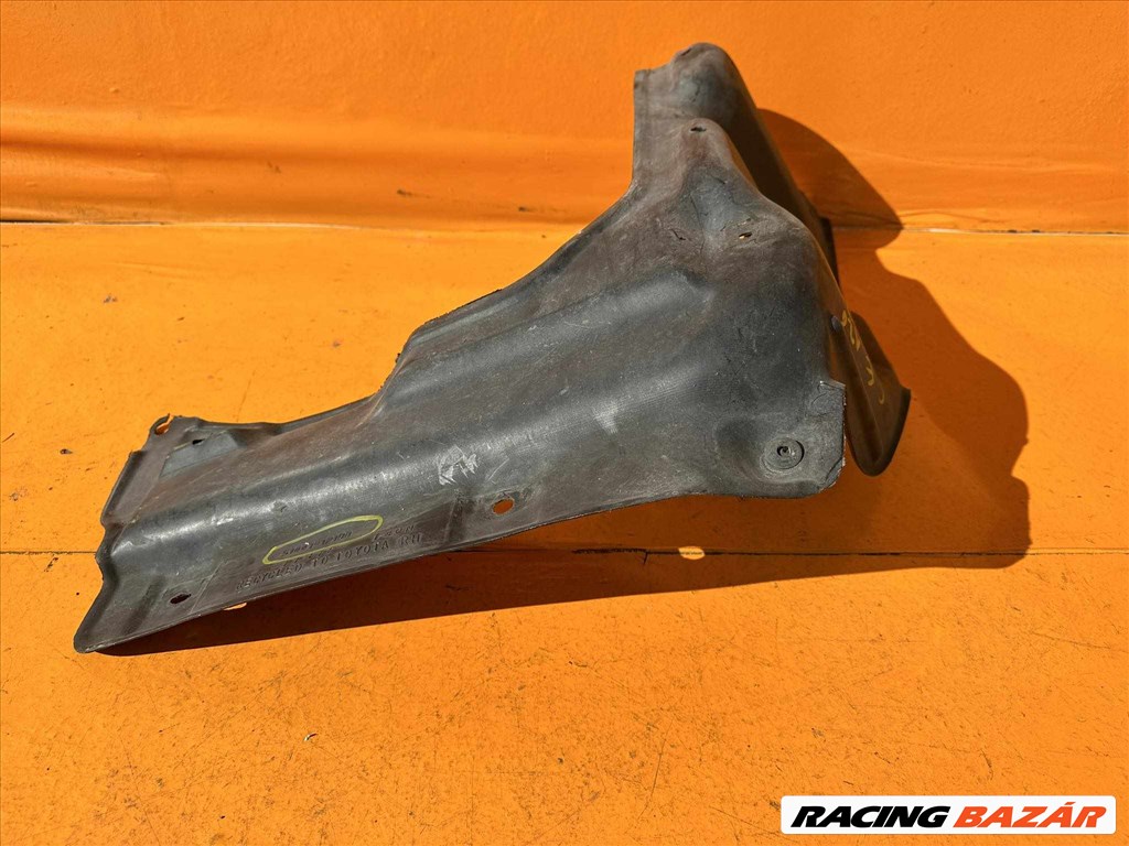 Toyota Corolla (E120/E130) motorburkolat  toyota5144112190 3. kép