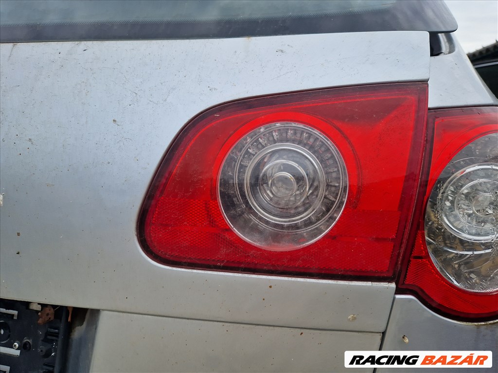 Volkswagen Passat B6 / Jobb Csomagtérajtó Lámpa 1. kép