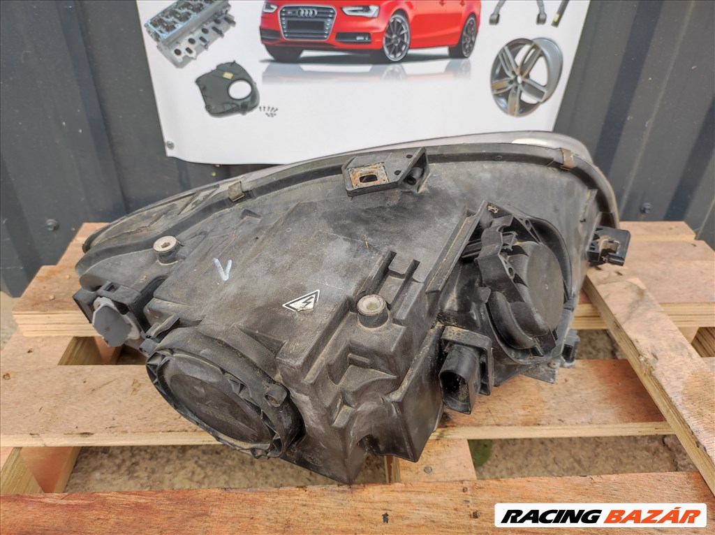 Audi A4 B7 bal első xenon fényszóró  3. kép