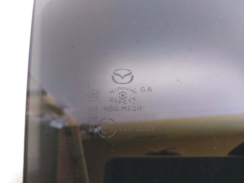 Mazda CX-3 jobb hátsó ajtó üveg lejáró 2. kép