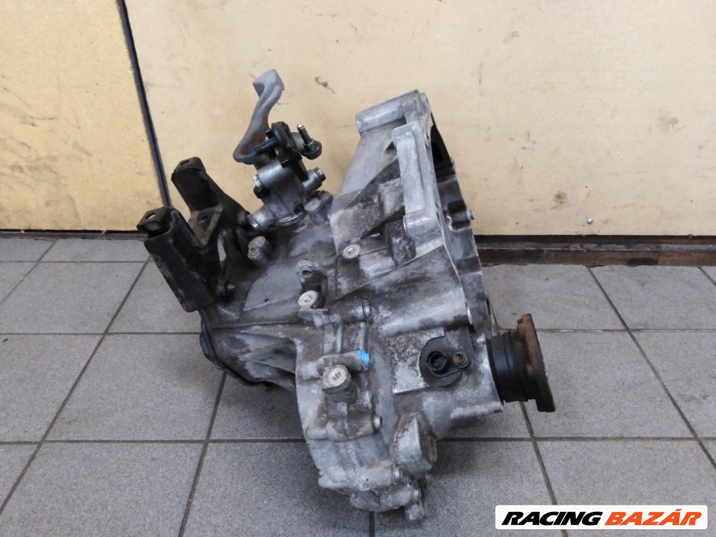 Seat Ibiza (6J) váltó 02T301103AC 2. kép