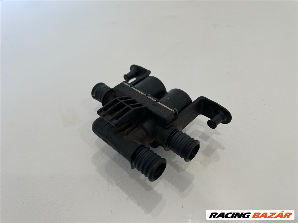 BMW E60 E61 530d M57 306D2 fűtéscsap 3. kép