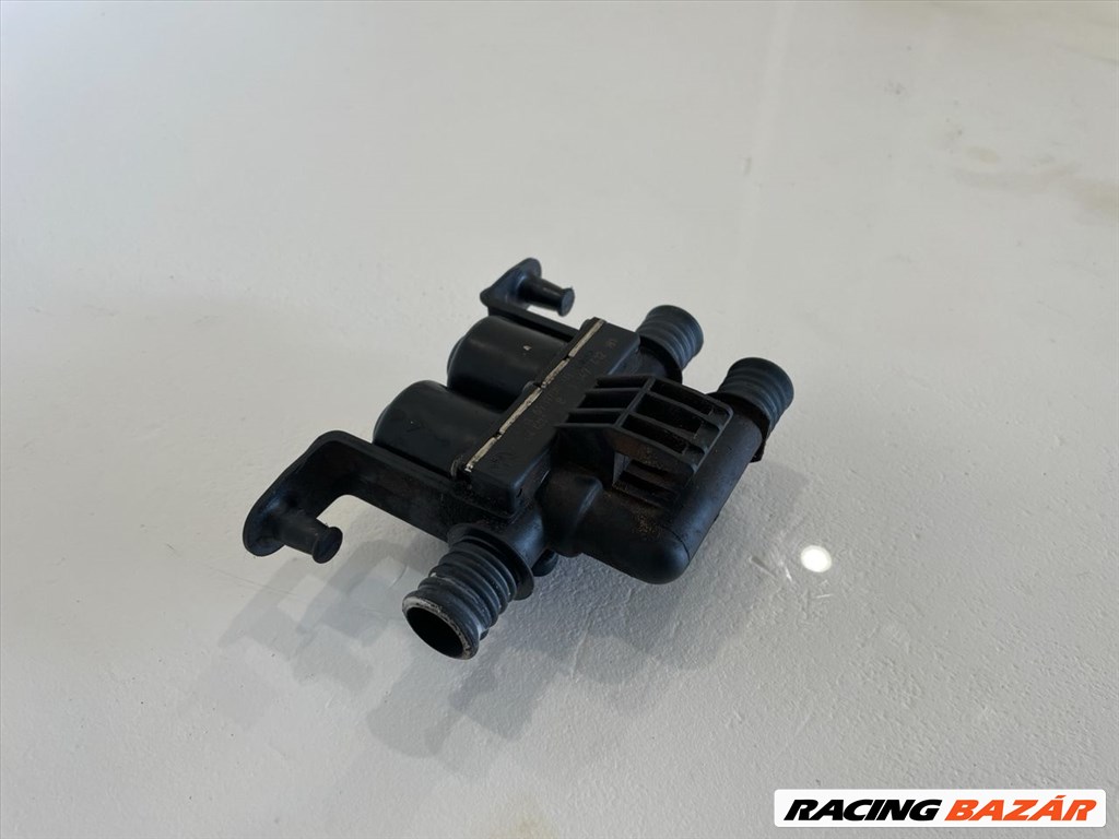 BMW E60 E61 530d M57 306D2 fűtéscsap 4. kép