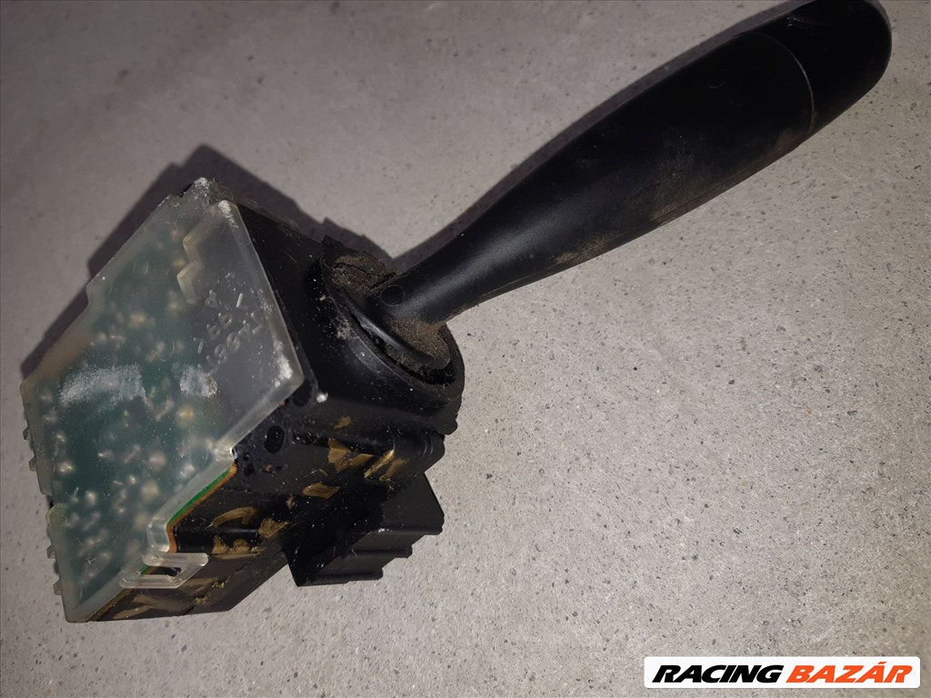 Toyota Yaris 98-05 Ablaktörlõ Kapcsoló 173647 3. kép