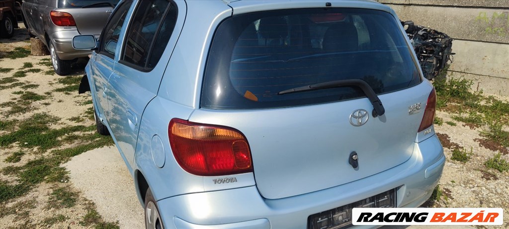 Toyota Yaris (XP10) bontott alkatrészei 4. kép