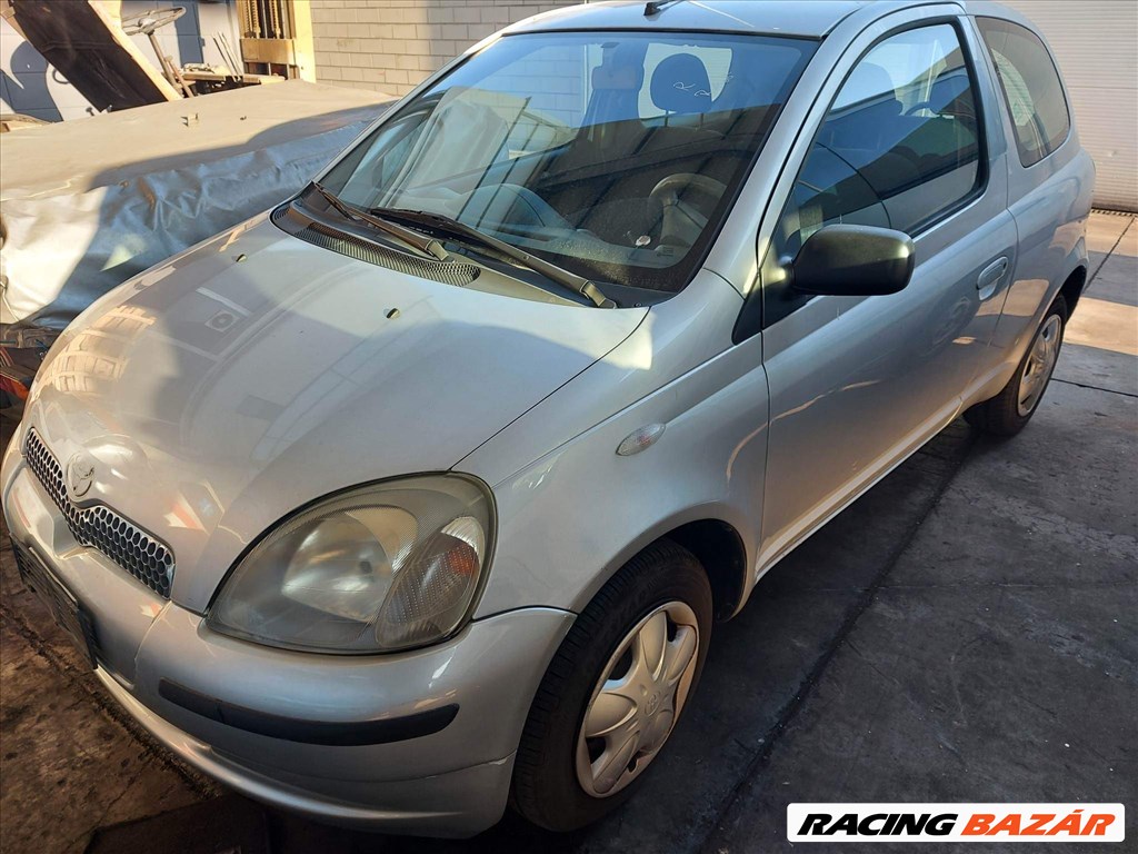 Toyota Yaris (XP10) bontott alkatrészei 6. kép