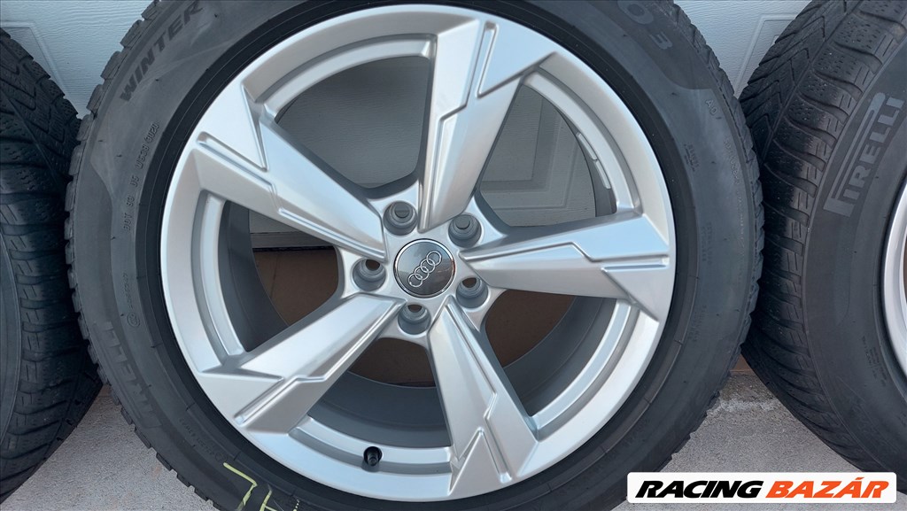  3,Gyári, Audi A6 4K C8 18"   alufelni  téli gumik Agy 66.5 3. kép
