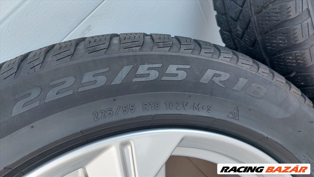  3,Gyári, Audi A6 4K C8 18"   alufelni  téli gumik Agy 66.5 7. kép