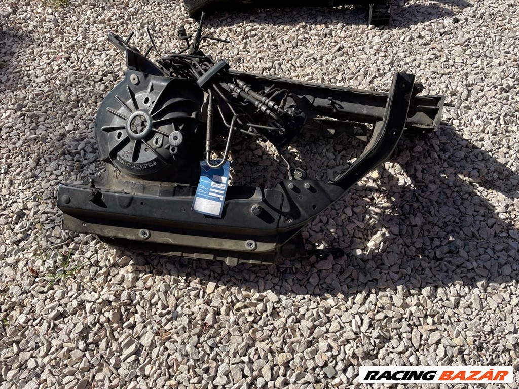 BMW E60 E61 jobb első vágott negyed 7042762 4. kép