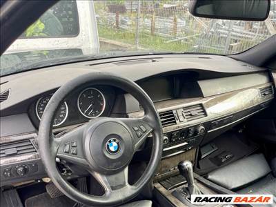 BMW E60 E61 navigációs, pohártartós műszerfal héj
