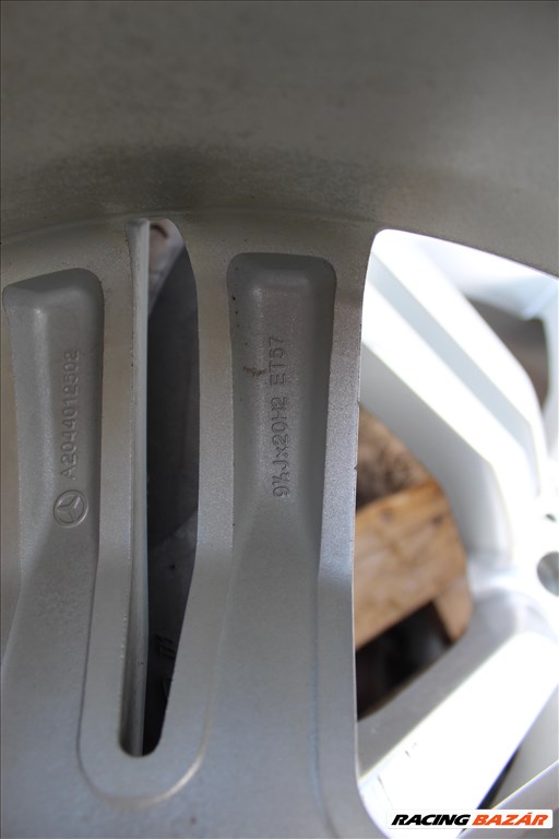  5x112 lyukosztású 20" használt gyári alufelni, rajta 255/40 újszerű Pirelli nyári gumi  6. kép
