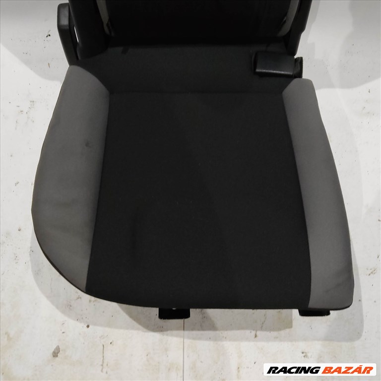 170537 Fiat Doblo 2009-2022 jobb hátsó ülés (második sor) 3. kép