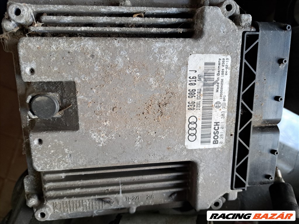 Audi A3 (8P) motorvezérlő  036906016j 1. kép