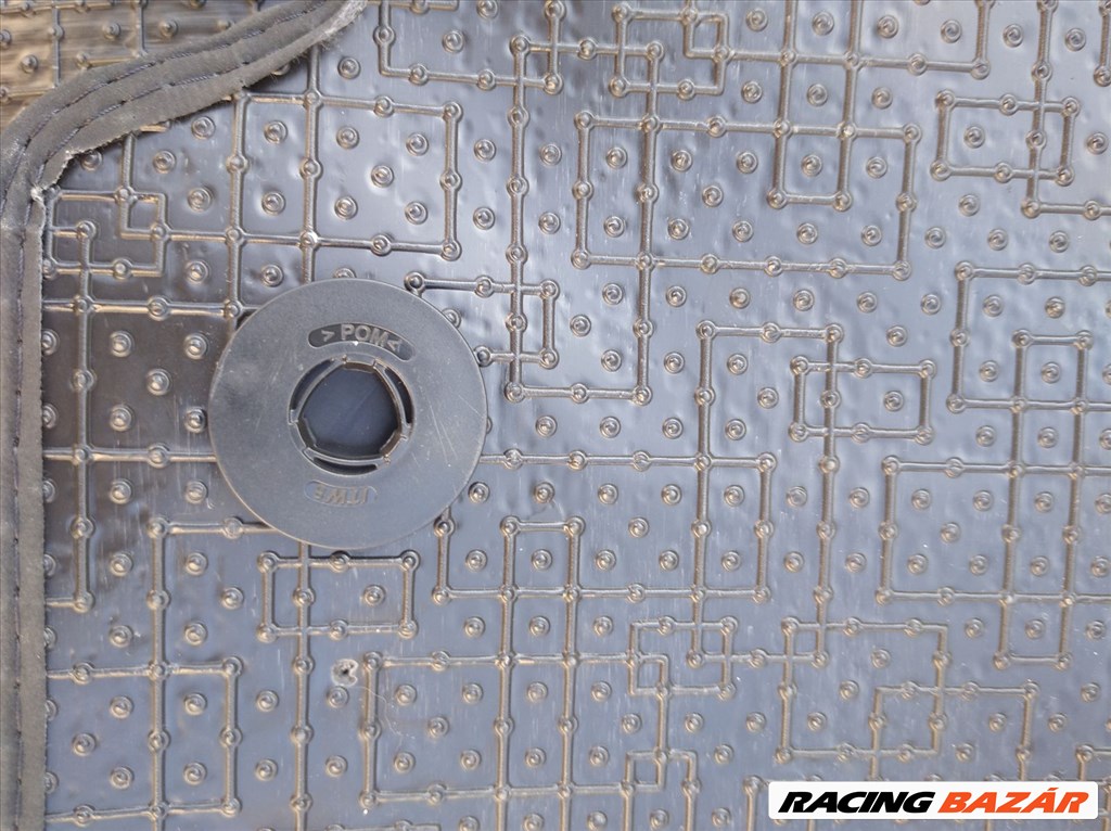 8201661078 Renault Kadjar szőnyeg autószőnyeg gyári szövetszőnyeg 4. kép
