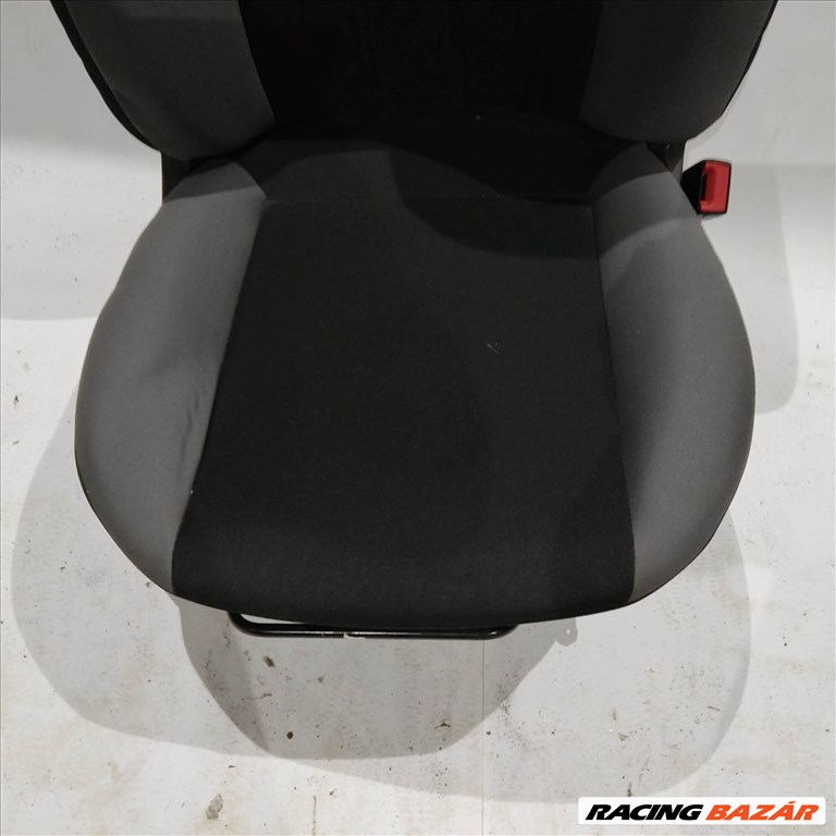 170535 Fiat Doblo 2009-2022 jobb első ülés légzsák helyes 3. kép