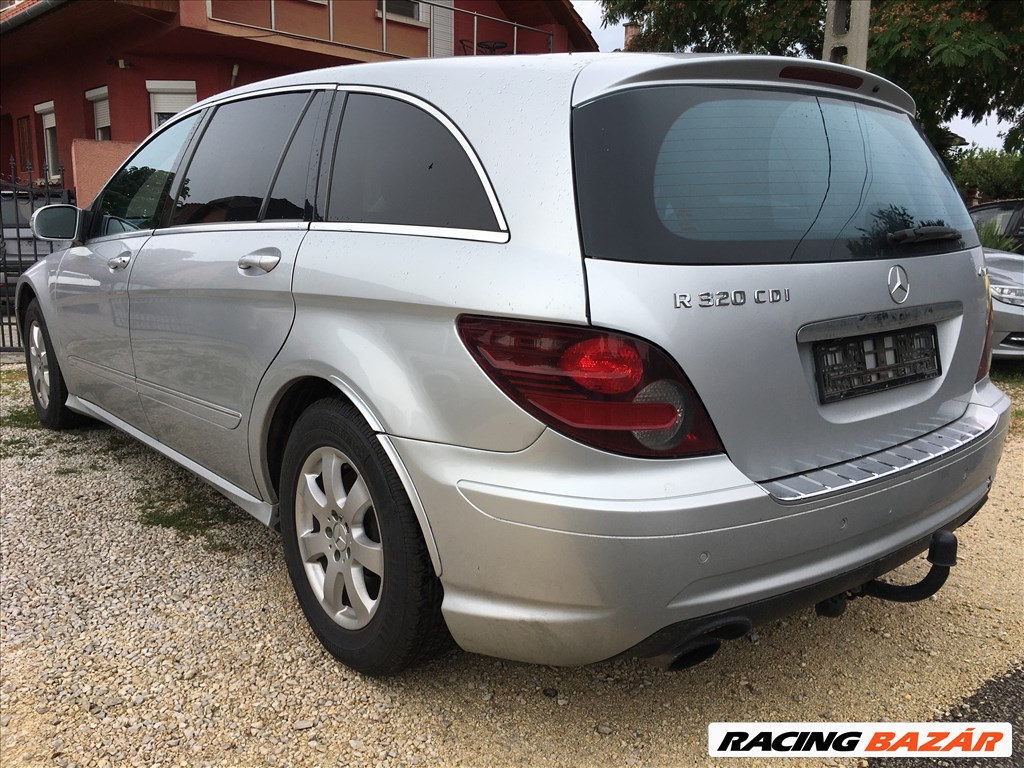 Mercedes Benz R osztály W 251 bal első lámpa 4. kép