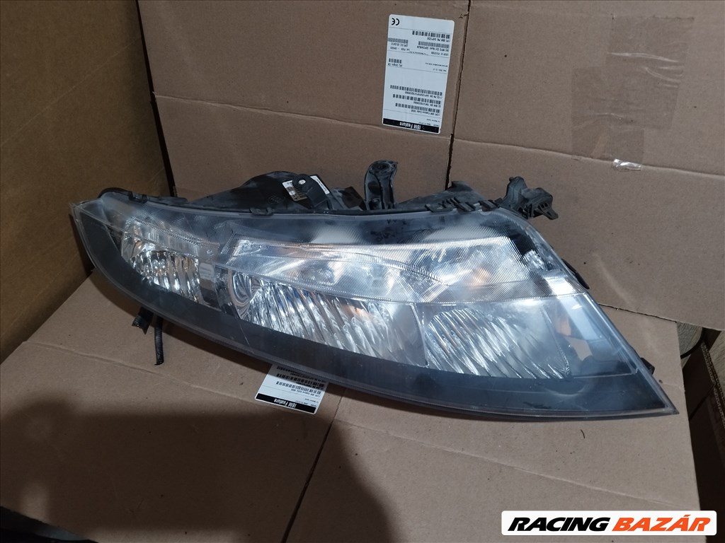 Honda Civic VIII fényszóró  1. kép